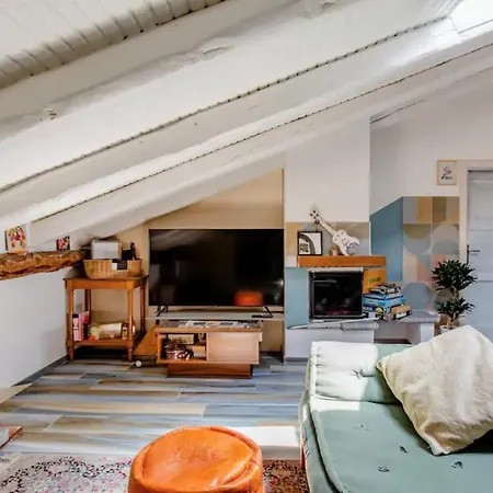 לינה וארוחת בוקר Boho House