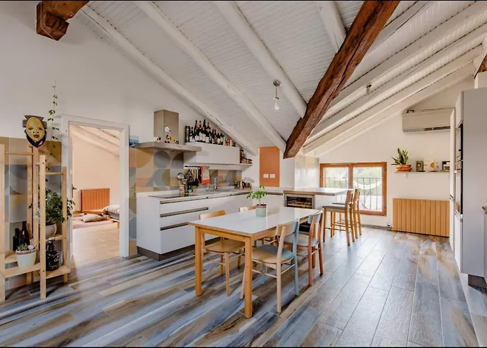 Oda ve Kahvaltı Boho House Borgofranco d'Ivrea